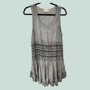 NWOT Altar'd State Gray Lace Trim Tank Top S